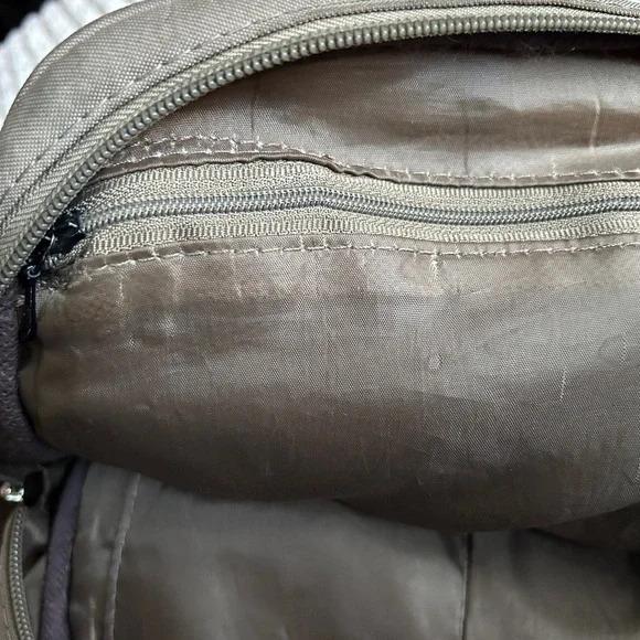 Fantasy beige backpack - Picture 4 of 8